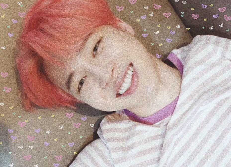 ❃.✮:▹ 15/365hello jimin i miss you a lot but i hope you have a good day and that you’re happy, you deserve to be happy always <3
