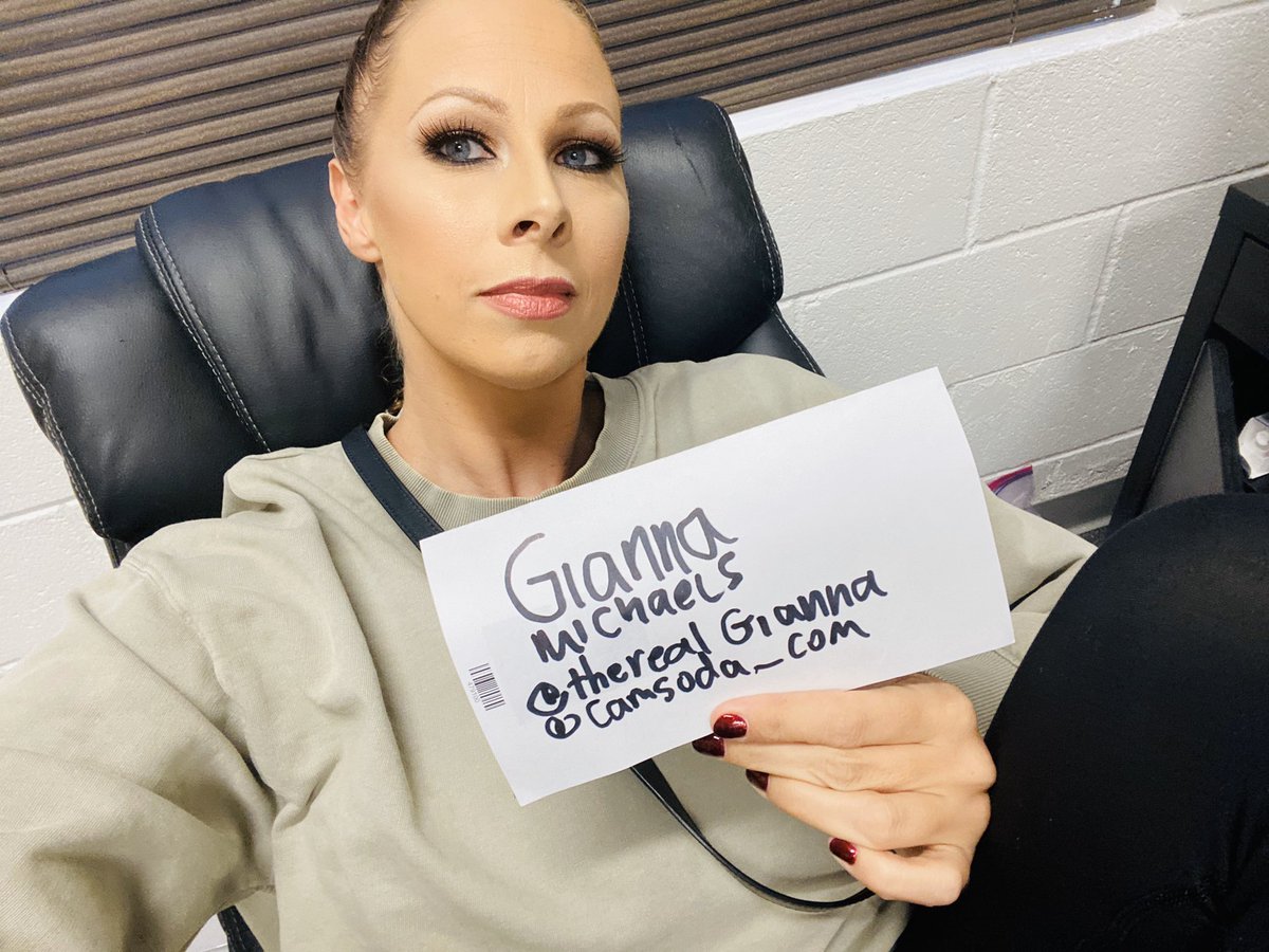 Gianna Michaels (@therealgianna) on Twitter photo 2019-12-21 23:37