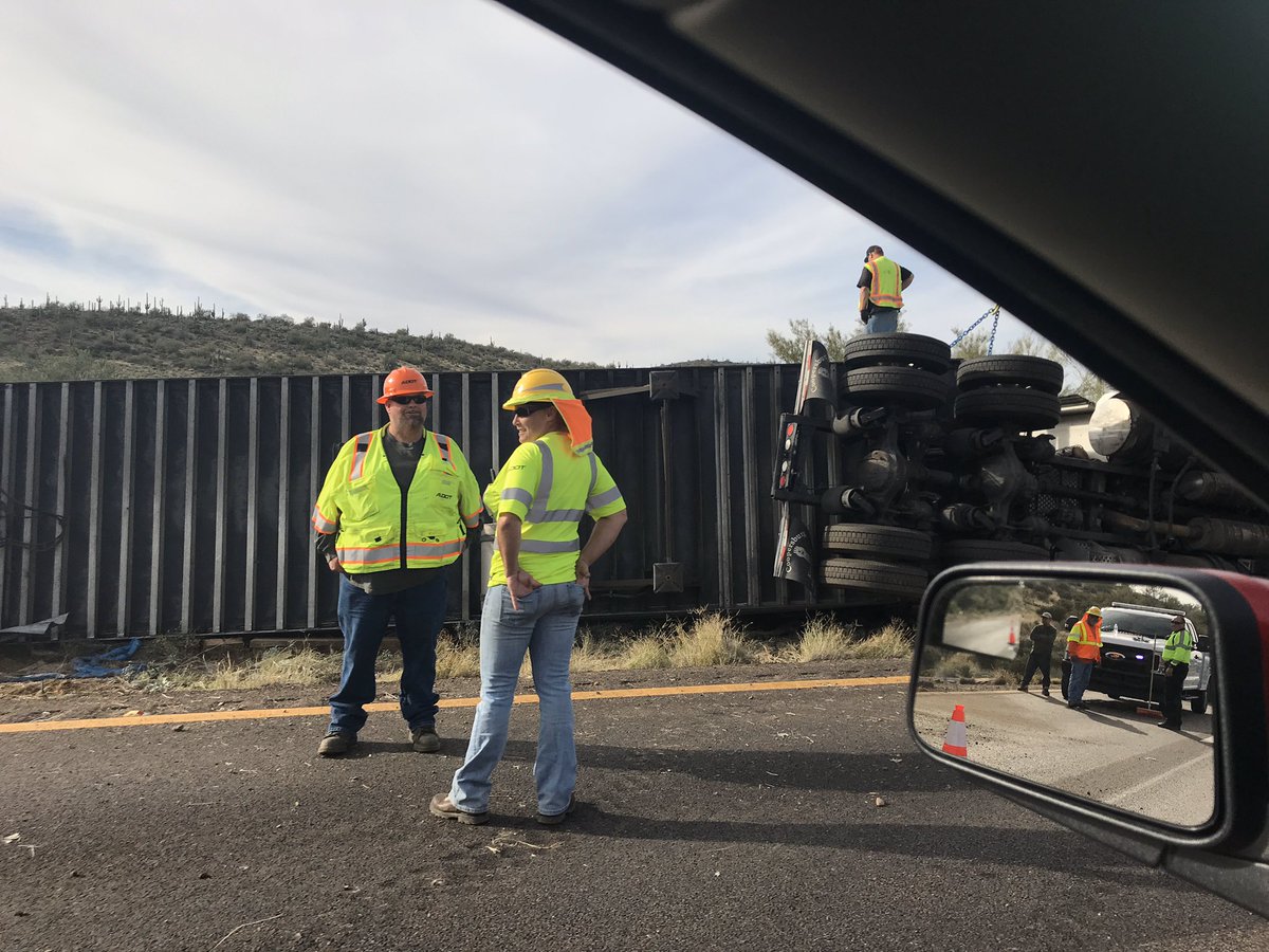 MerryVideo's tweet photo. @FOX10Phoenix semi truck rollover on the i-17 today. Traffic backup took us 3 hours to get past it. https://t.co/OZLm3hQitx