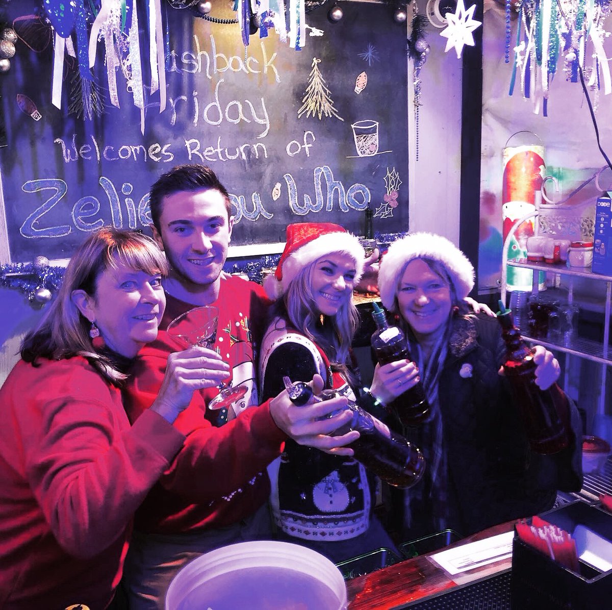spiritsinzelie's tweet photo. Countdown! Three hours left for #SIZ2019! Open until 10PM! Put on your Christmas sweaters, Santa hats, or reindeer ears and come join the fun! 🌲💃🏻🎅🏻 https://t.co/iDNIzNPMoY