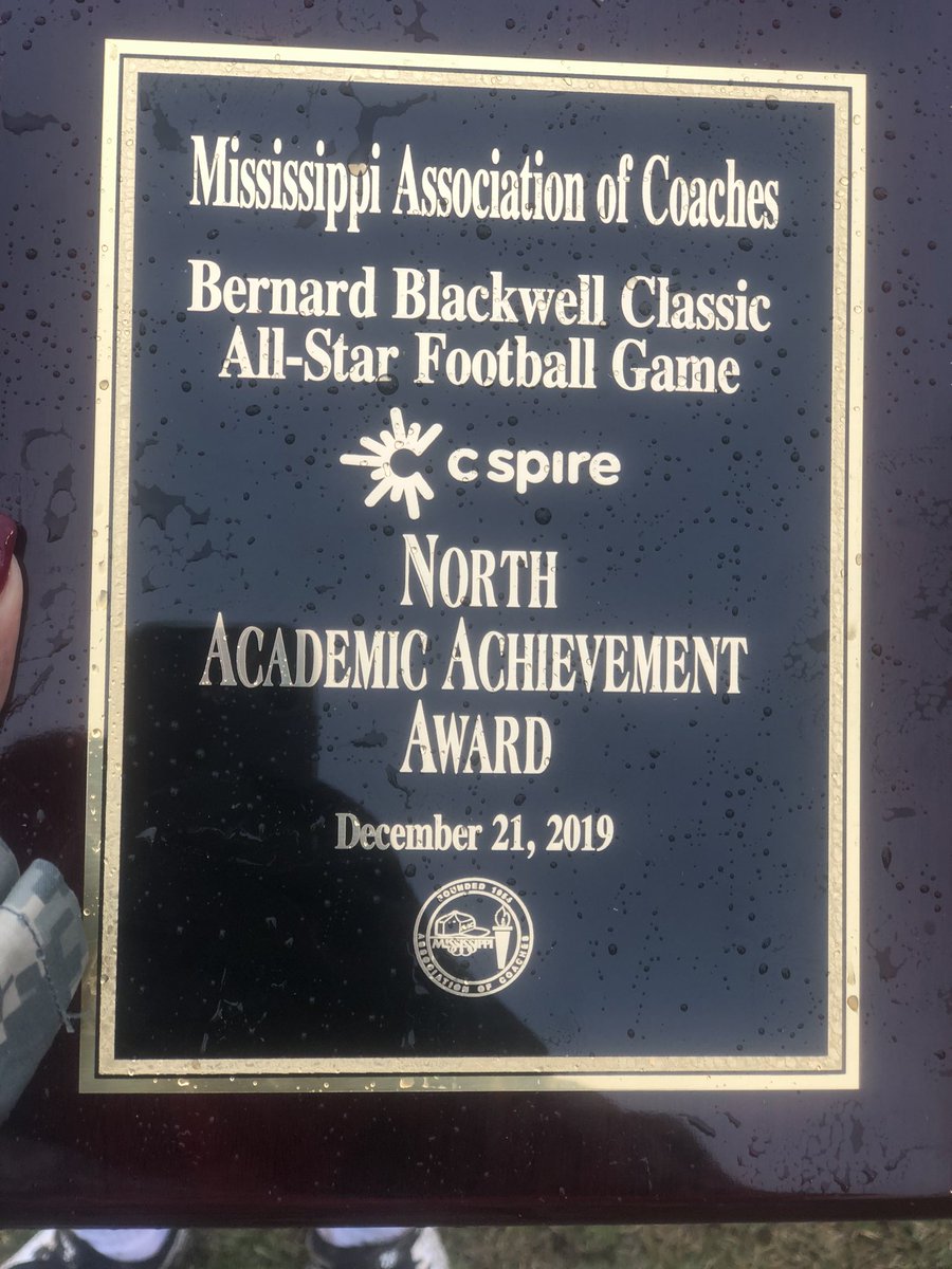 Fascinatable's tweet photo. Bernard Blackwell All-Star Football Classic in Gulfport. Champs-North All-Stars. Final score:North 28-South 7 Our #30 received the Academic Achievement Award for the North. 
#BrawnsandBrains #ScholarAthlete ❤️💪🏾 https://t.co/M7UysIeAru