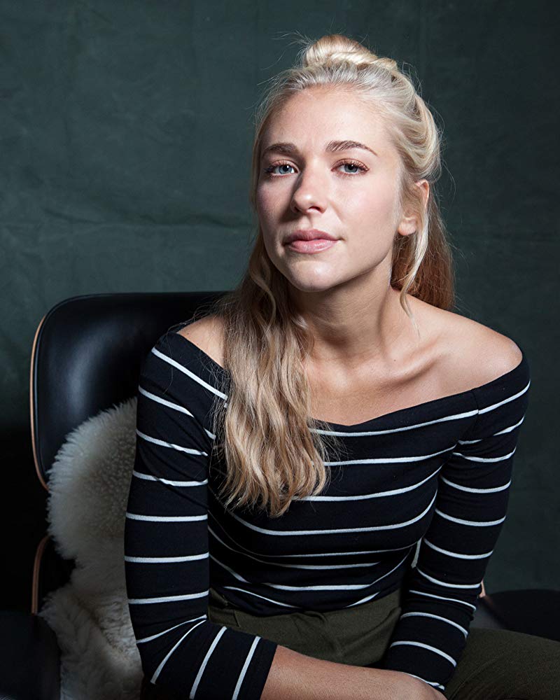 RubySpark_x's tweet photo. how beautiful is @maddy_hill90 in this picture 💖 https://t.co/WKDrihiRHB