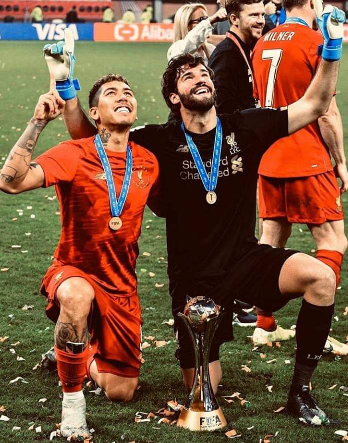 somos_liverpool's tweet photo. Parabéns a equipe do Flamengo fizeram um grande jogo, foram mais difícil de vencer que o City, mas quem tem o mundo 🌎 nas mãos é o Liverpool.
#Liverpool #LIVxFLA #FlamengoxLiverpool #ClubWorldCup #FLAxLIV #MundialDeClubes #linhamundial #FIFAClubWorldCup2019 #ClubWCFinal #LIVFLA https://t.co/Mc4qF5yhxY