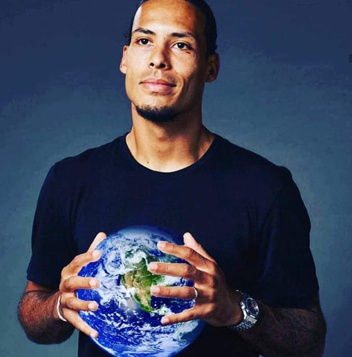 somos_liverpool's tweet photo. O mundo está seguro agora, não passa nem cometa mais.
#Liverpool #LIVxFLA #FlamengoxLiverpool #ClubWorldCup #FLAxLIV #MundialDeClubes #linhamundial #FIFAClubWorldCup2019 #ClubWCFinal #LIVFLA #MundialDeClubes2019 https://t.co/UHq2LCYwgY