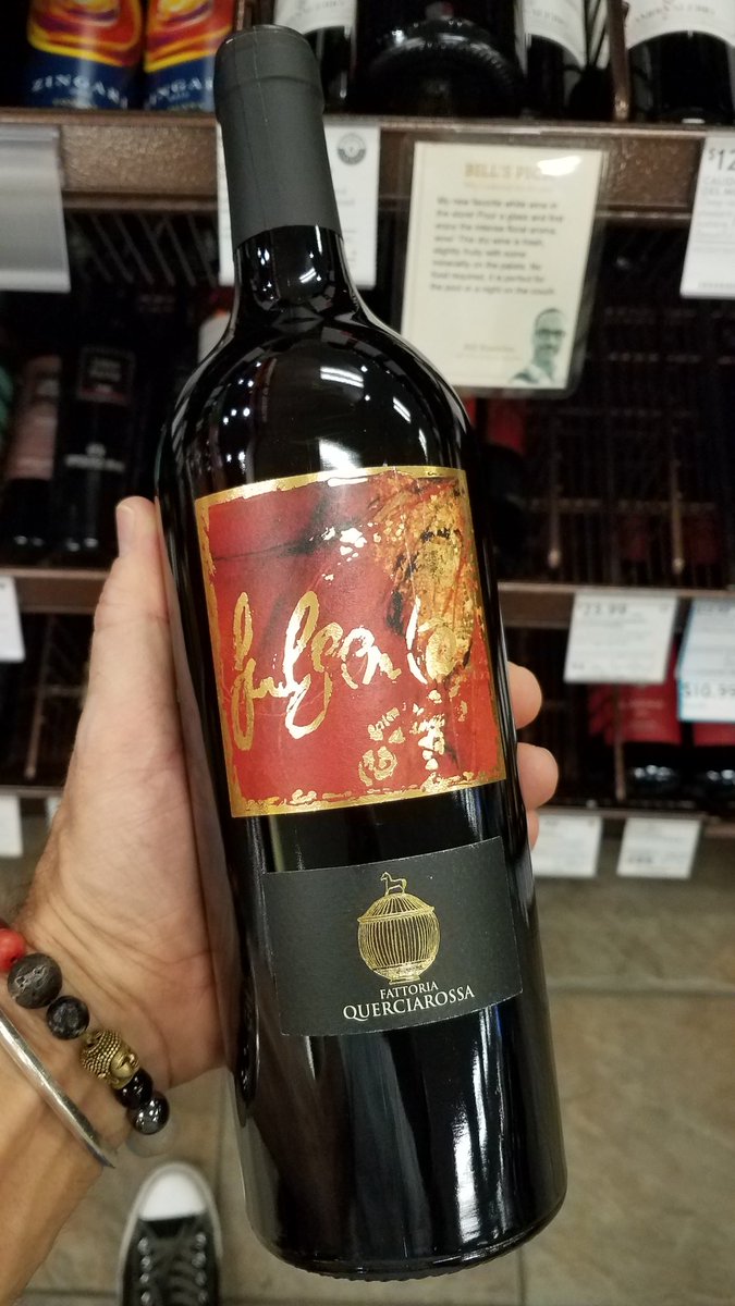 ABCwineBillK's tweet photo. Perfect holiday wine gifts. Come see me. #supertuscan #chablis #champagne https://t.co/7yHZJnjdM8