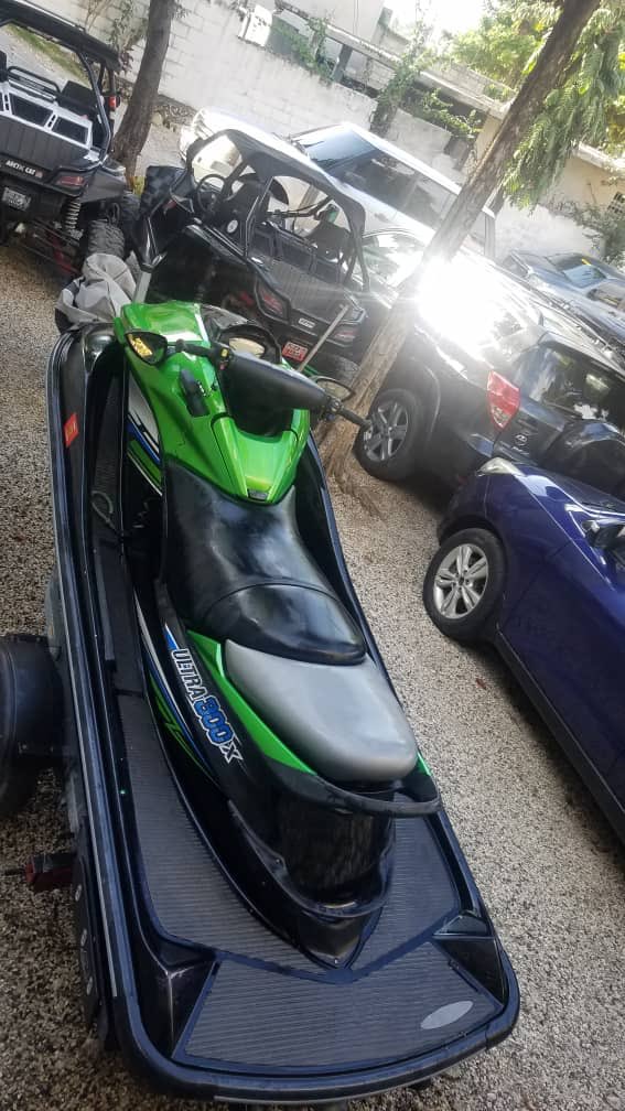 MotoTechhaiti's tweet photo. For sale Kawasaki ultra300x 2013 only 100hrs 300hp crazy fast 3782-3030 dm https://t.co/gEqysbNm53