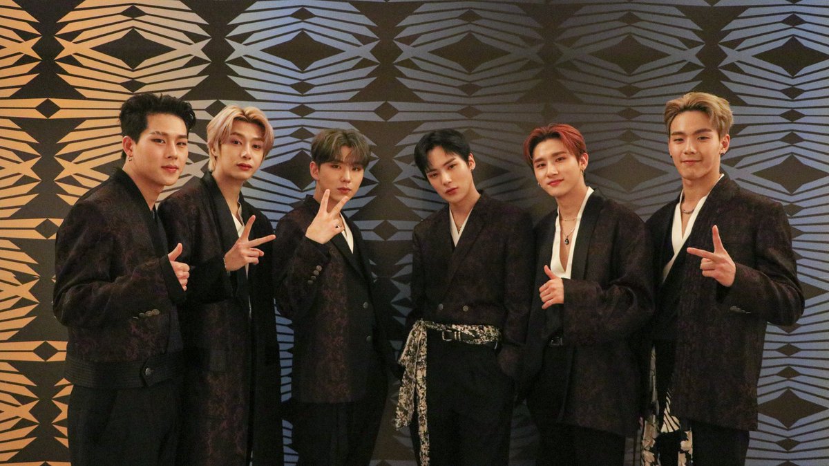 OfficialMONSTAX's tweet photo. [#MONSTA_X]
191221 #몬스타엑스
#사우디아라비아 

#MDLBeast 완료! 

#MONSTAX
#MONSTAX_MDLBeast
#MONSTAX_SaudiArabia
#몬스타엑스_사우디아라비아 https://t.co/nVC45hGa4y