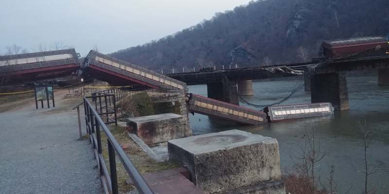 a train fell off a bridge pretty close to my house i thought it was worth sharing
