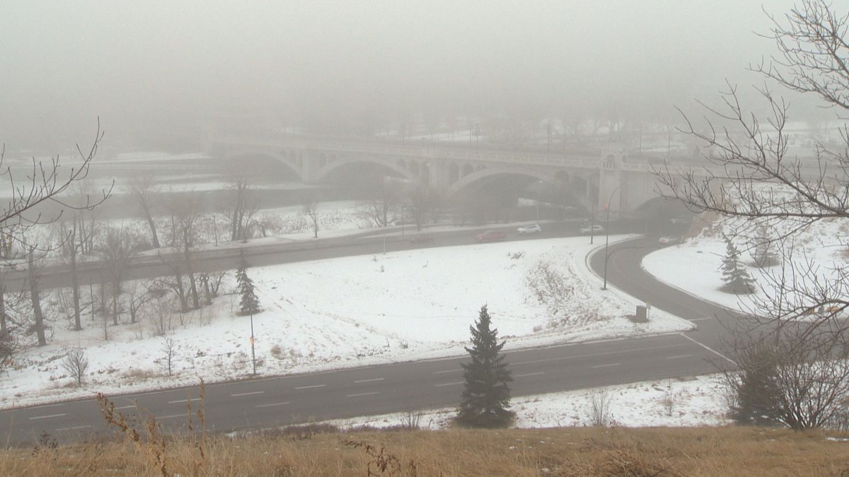 KaylenSmall's tweet photo. Environment Canada issued a fog advisory for #ycc before 4 p.m. 
#yycwx #yycfog https://t.co/1RtFqITd0p