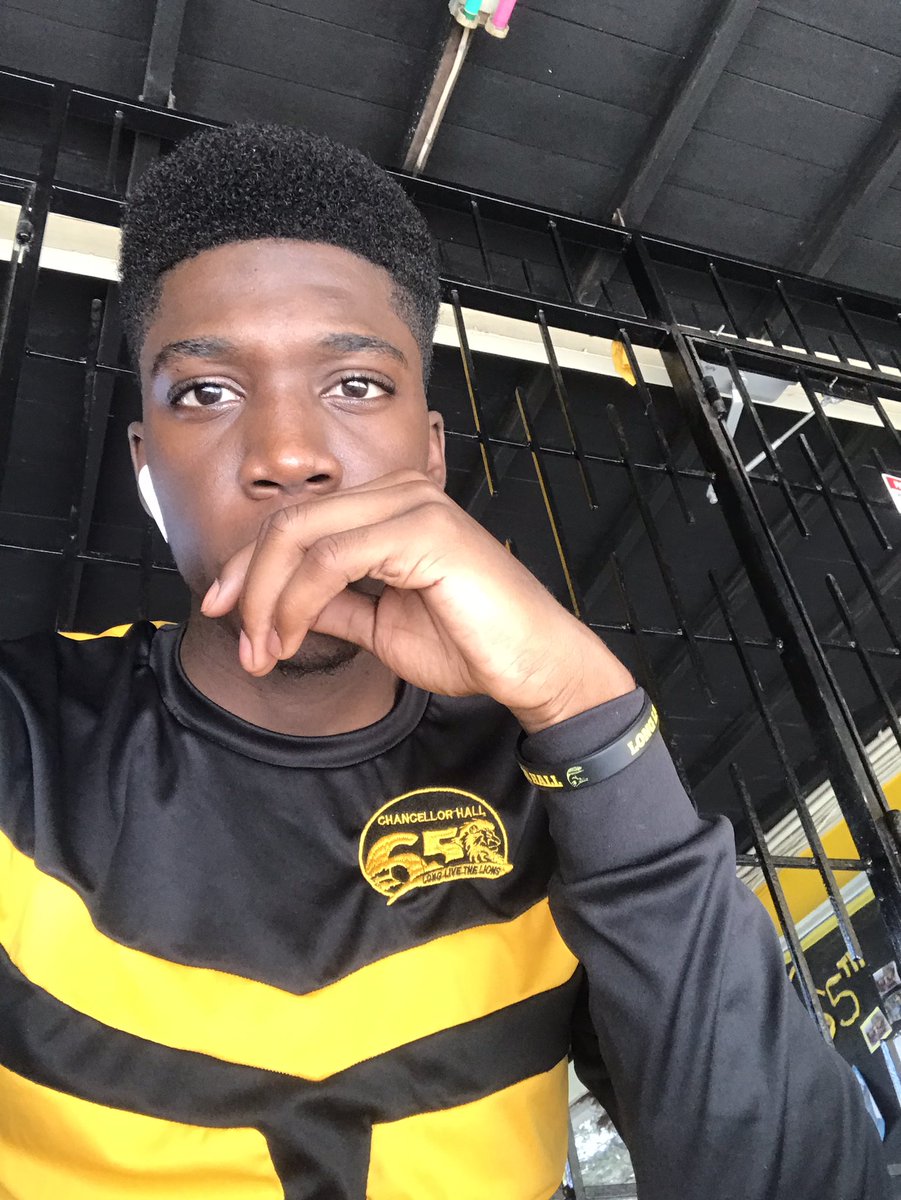 PerryCummingsJ1's tweet image. So my first semester on Chancellor Hall taught me a lot. The comradery I experienced was truly immaculate, along with the many moments of fun and laughter shared. I conclude that men can be leaders even in this contemporary society, that seems to portray the contrary. 
#LLTL💛🖤