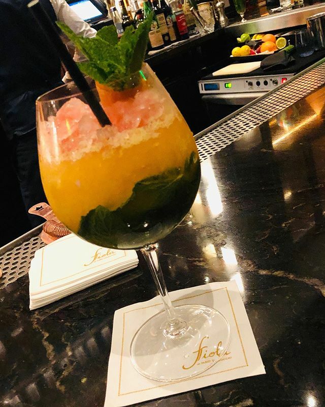 HardingMissions's tweet image. Company Christmas party and 1-year since committing to the Miami move! #TeamWB #happyholidays #fiolahurricane ift.tt/2tzMlIm