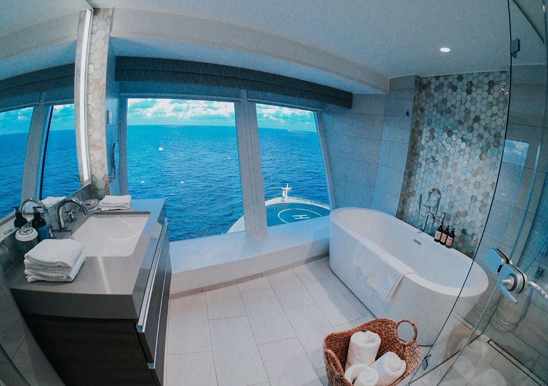 CarlosPenaVBR's tweet photo. (+)
UM MINUTO DE SILÊNCIO PARA APRECIAR A SUÍTE DELES NO CRUZEIRO! 😍😱

Como eles são parceiros da Royal Caribbean, cada vez que eles fazem uma viagem eles ficam em um quarto novo e exclusivo! 🧐
-
#Carlexa #OasisOfTheSeas #CarlosPenaVega #AlexaPenaVega #RoyalCaribbean https://t.co/5JtPc4cwMf