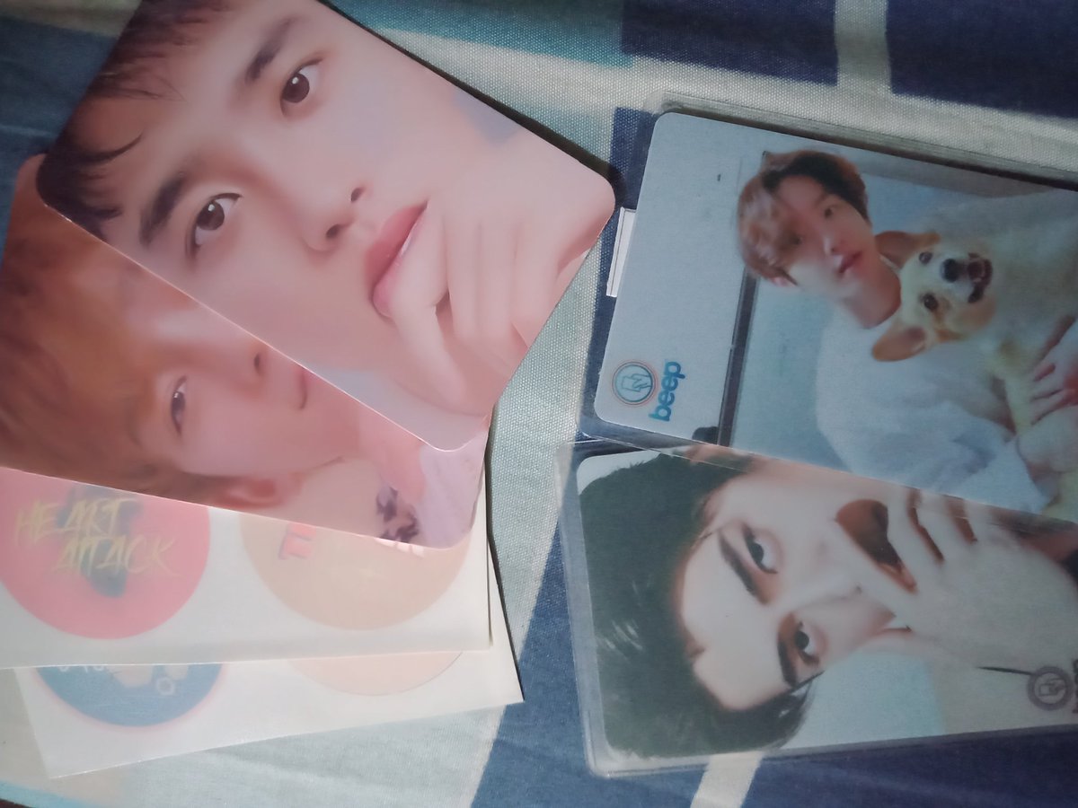 y3lrihs728's tweet photo. I got it...whoooah, it so pretty! Thanks @universusph, im very satisfied! 👍👍 https://t.co/hGRv7U5qGv
