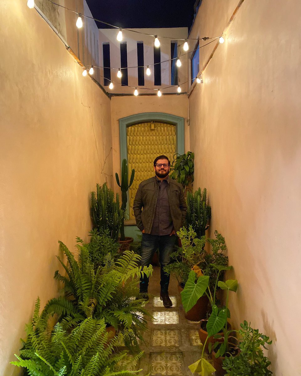 rafisconqueso's tweet photo. Empecémosle señores que esto se va a romper... y no hablo de mis huesos por el frío 🥶 🐻 🧔🏻
#sanpedrocholula #licoreriasanpedrito #sabado #nightout #microtrip #escapada https://t.co/vddKYxrXhi
