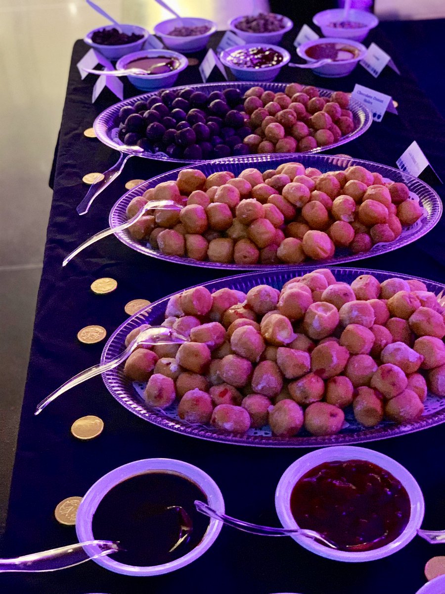 jsquaredfood's tweet photo. Had a great time catering Young Friends of @NMAJH’s annual Hanukkah 🕎 celebration last week, featuring a variety of gourmet #latkes and a DIY #donuts 🍩 decorating station. #Yum!

#J2Food #ChefLife #Hanukkah #NMAJH #LotsOfLatkes #TastyTuesday #philly #kosher #donuts #WhatASpread https://t.co/2Zhk84ofaM