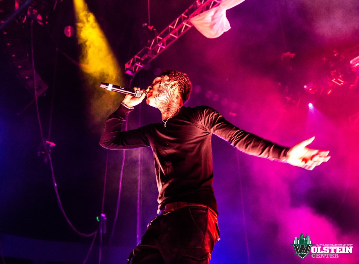 wolsteincenter's tweet photo. Wow! What a great set by @LilSkies! Who’s ready for @machinegunkelly? https://t.co/8eZHkBA2aR
