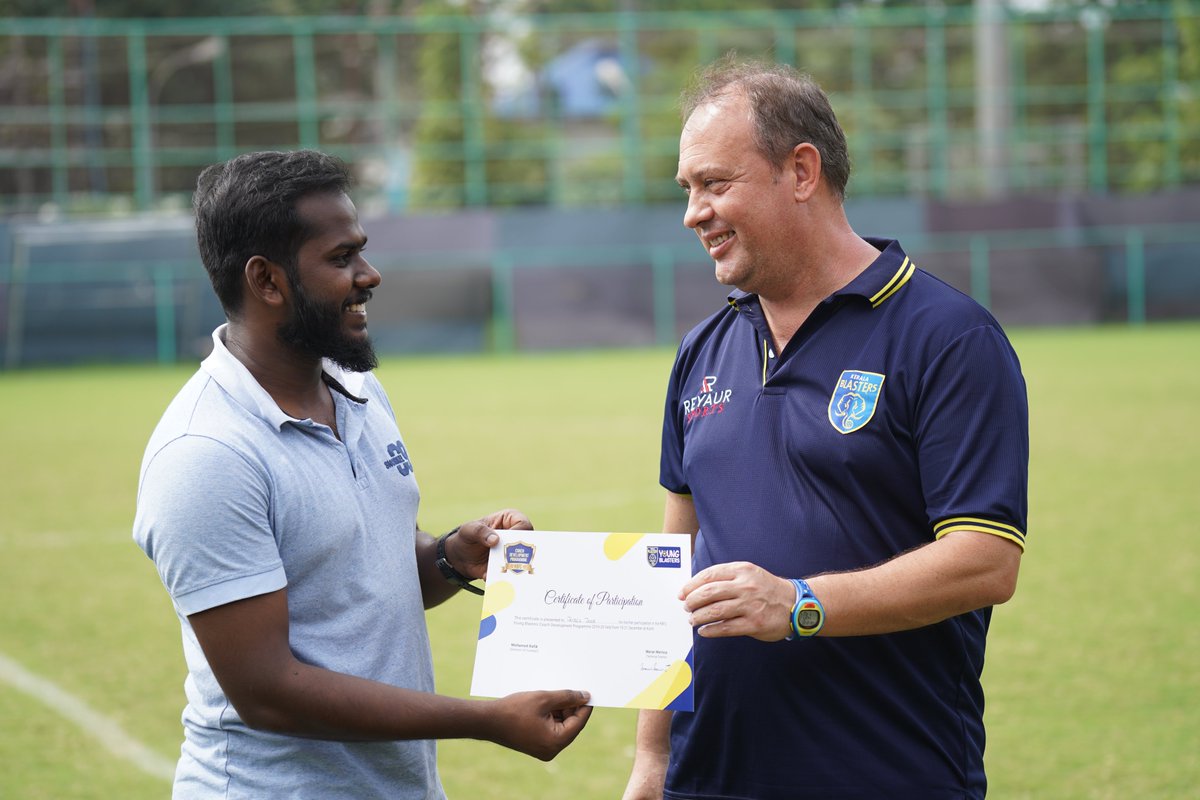 KeralaBlasters's tweet image. An eventful 2 days come to a close at the Coach's Development Program here in Kochi. 
The second day saw the coaches get involved in an on-field session to test their learnings and capabilities which were closely monitored by Mario Marinica. ⚽
#KeralaBlasters #YoungBlasters