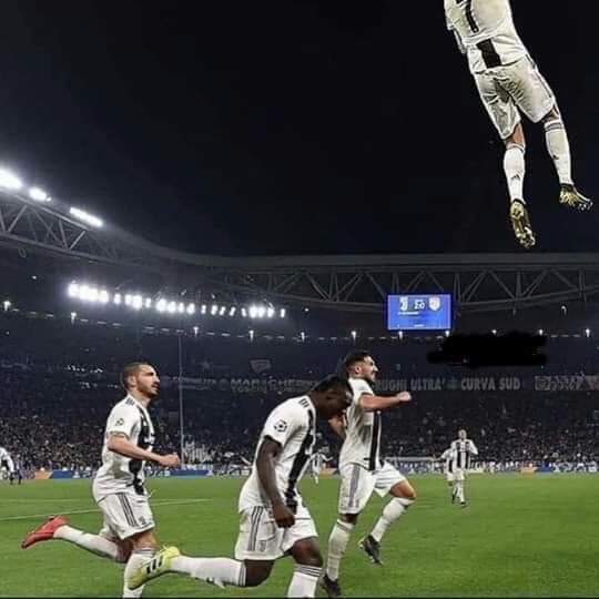 fabienlemenach's tweet photo. Nouvelle célébration pour Cristiano 😂 #CR7 https://t.co/7M79ePYu1u