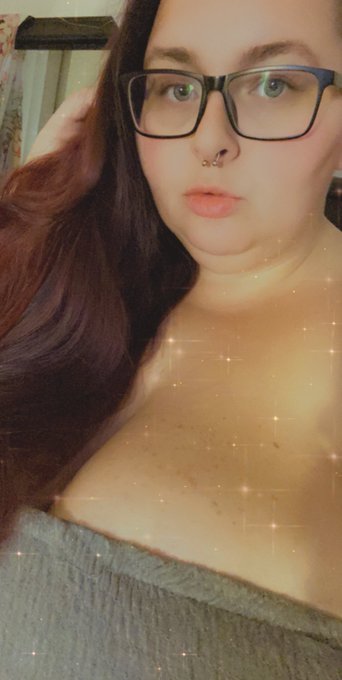 I can&rsquo;t tell you that you&rsquo;re a good boy, if you don&rsquo;t show me you&rsquo;re a good boy 😉 send it $fatbabejenn<a href="/tag/findom"class="tags"><span>#findom</span></a><a href="/tag/findomme"class="tags"><span>#findomme</span></a><a href="/tag/paypig"class="tags"><span>#paypig</span></a><a href="/tag/findombrat"class="tags"><span>#findombrat</span></a>