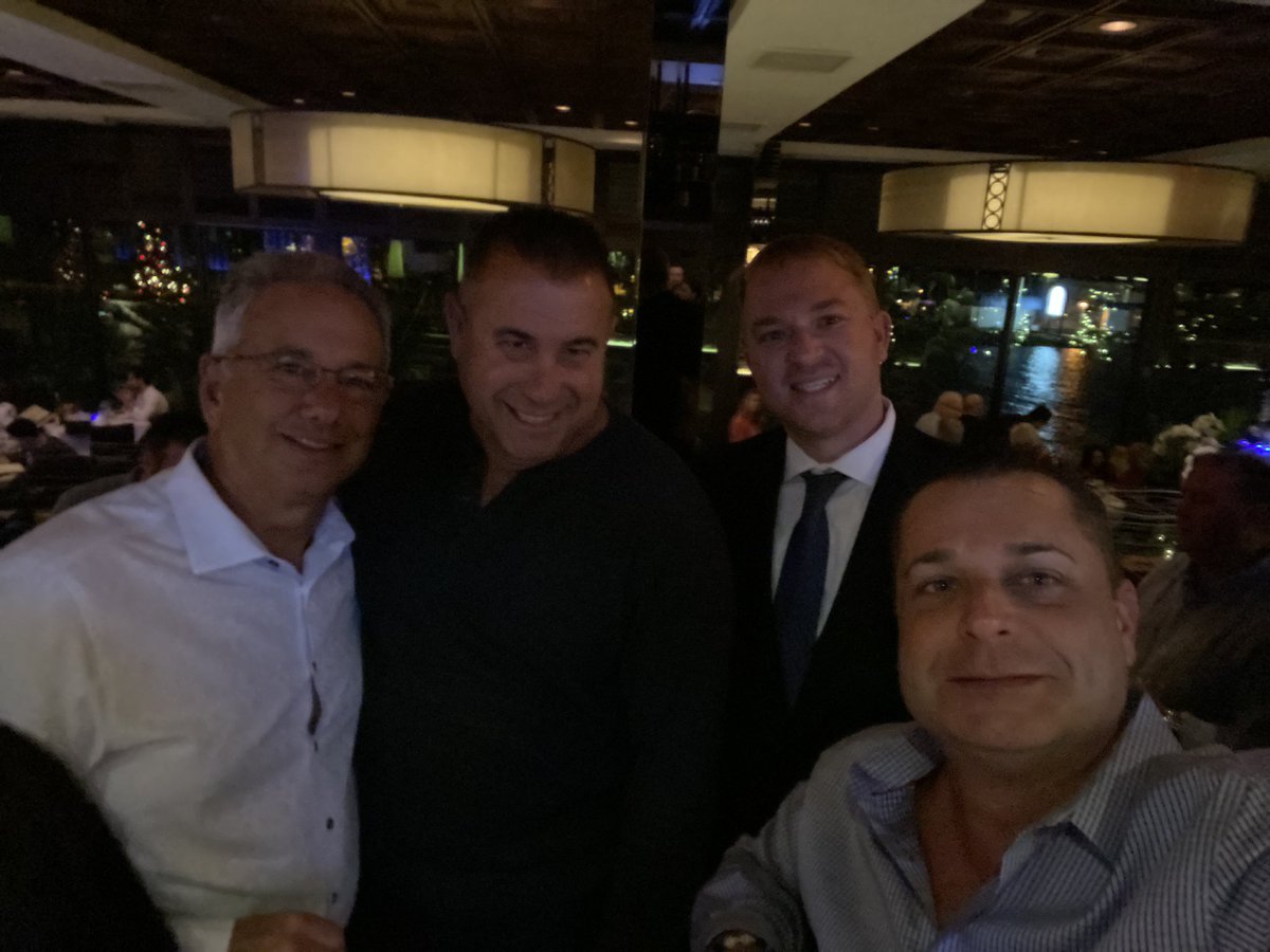 MOBILEMIKE_'s tweet photo. @billysstonecrabhollywood @mrs_billysstonecrab enjoying the best crabs in the world, and celebrating the gift of life!!! Thank you everyone at #BillysStoneCrab for another unbelievable evening. #FirstResponderparty #SupportLawInforcement #PromotingTheFuture #LivingtheDream https://t.co/7jjyaht2RN