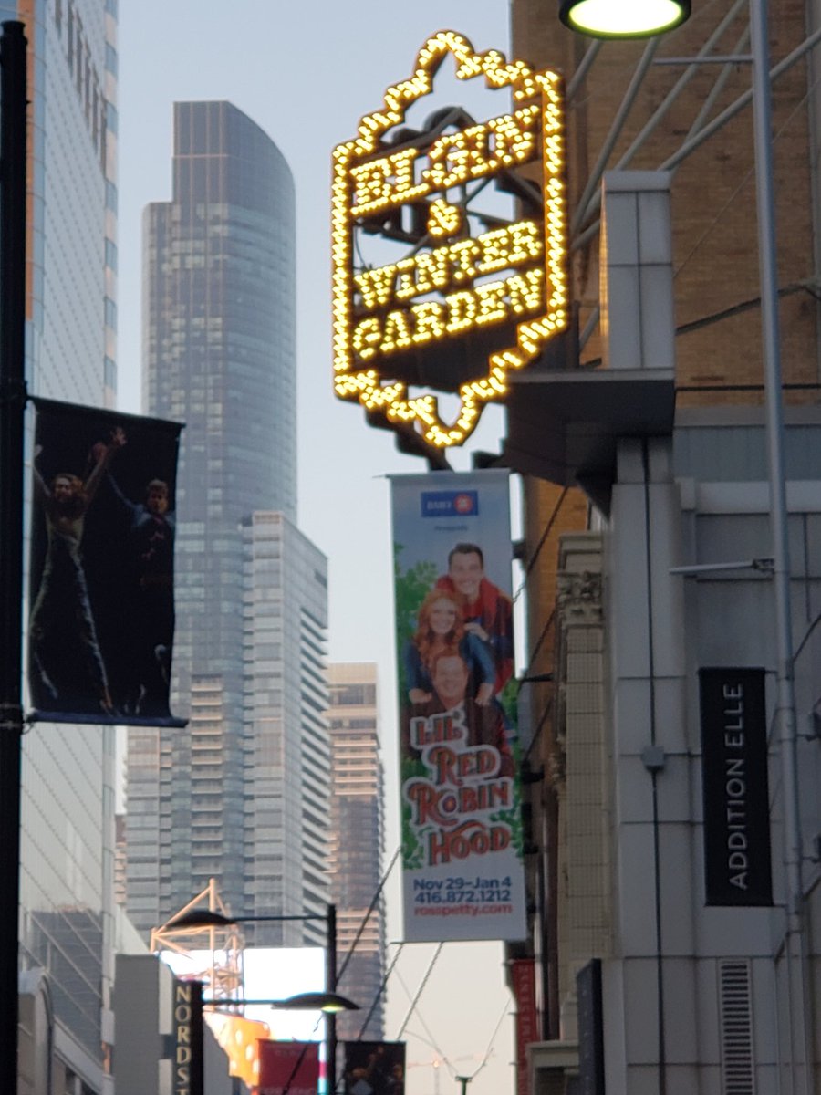 LisaKresky's tweet photo. Went for a stroll to see some street art based on the book I bought this week, then to see Come from Away, and then to watch Ross Petty's Lil' Red Robin Hood. That has all made for a great Saturday! #exploringToronto #theatre https://t.co/JYG5ZN6qWw