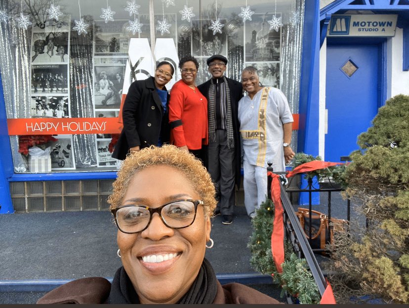 Mstoobold's tweet photo. Last business travel of the year was Detroit. Finally had time to enjoy city, visit historical venues &amp; give back. Was not 100% but pushed through. Thanks Sheila, Lisa and Tasha for your time and hospitality,  My leaders enjoyed and plan to return. @DETROITrightnow @MGMGrand https://t.co/Sv5m2jZ5pc