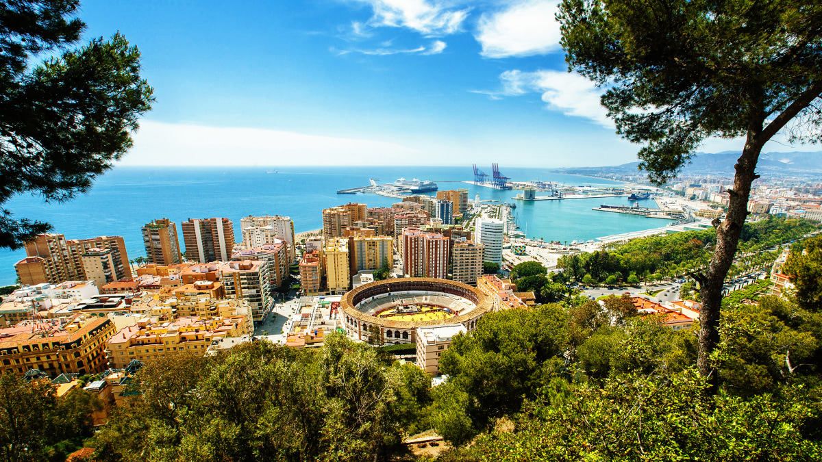 ✈️ Bangalore (BLR) to Costa del Sol (AGP) for only ₹43,104 (INR) roundtrip 💸 
 128 live dates on Adventure Machine - get the app on iOS or Android 

 #traveling_windows #travelnorway #travelparis #travelpgotography #walltraveled