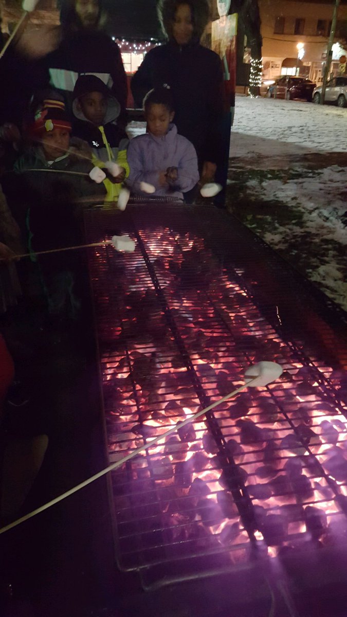 DiscoverJtown's tweet photo. S’mores! https://t.co/SZNRytsPe1