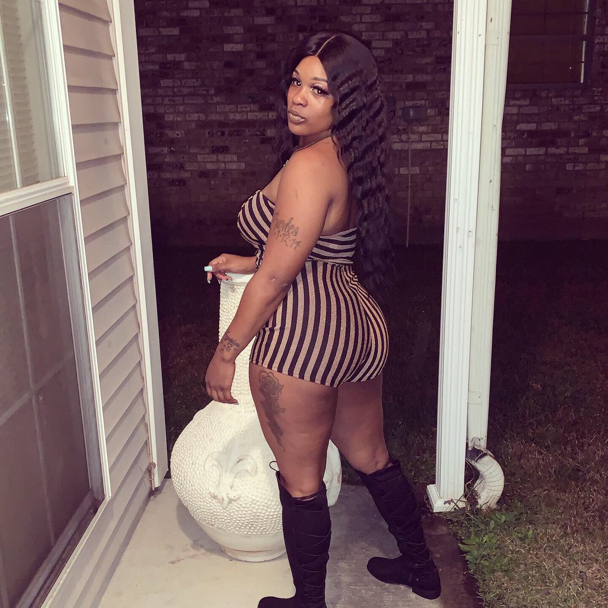 JassRawAss's tweet photo. I ain’t nun less than raw 🔥 you can bet it up
#NeverHaveToDoToMuch😌
#WeightUp💪🏾
#partyflow https://t.co/zZ2lle81zX