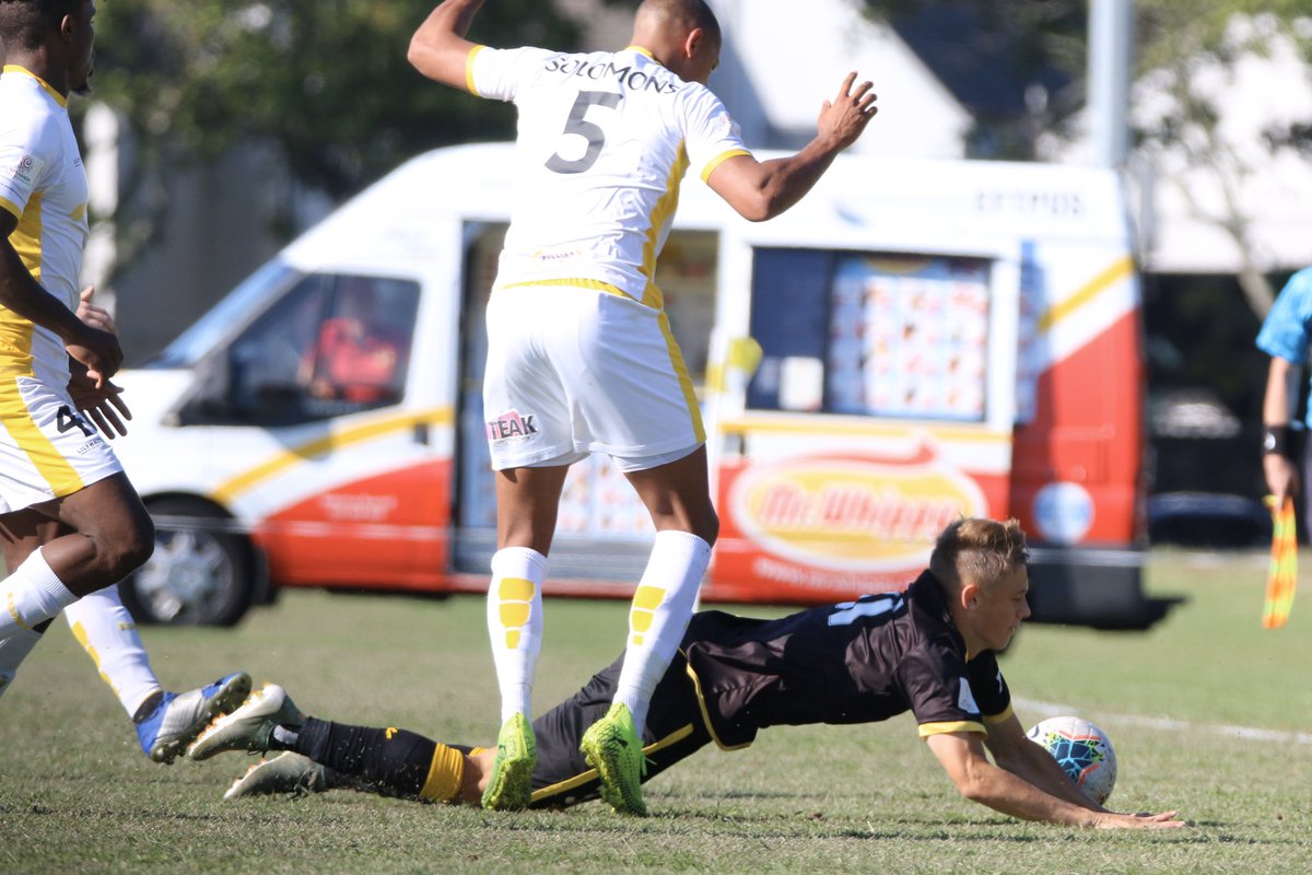 ESAFC's tweet photo. 🇳🇿 ISPS HANDA PREM 🏆 | 90’ #Lilywhites 2️⃣ v @WgtnPhoenixAcad 2️⃣

#ESvWP #Development #Pathways #WhereAllWhitesAreMade @NZ_Football #ISPSHandaPrem https://t.co/eA8QEfZbJb