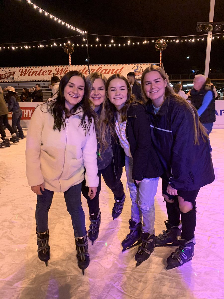 cort_monroe's tweet photo. Great to have the gang back together for Christmas. Ice skating in Mesa! #outdooriceskating #Christmas2019 @CITYOFMESA #merrymainst https://t.co/WcUswqY12N