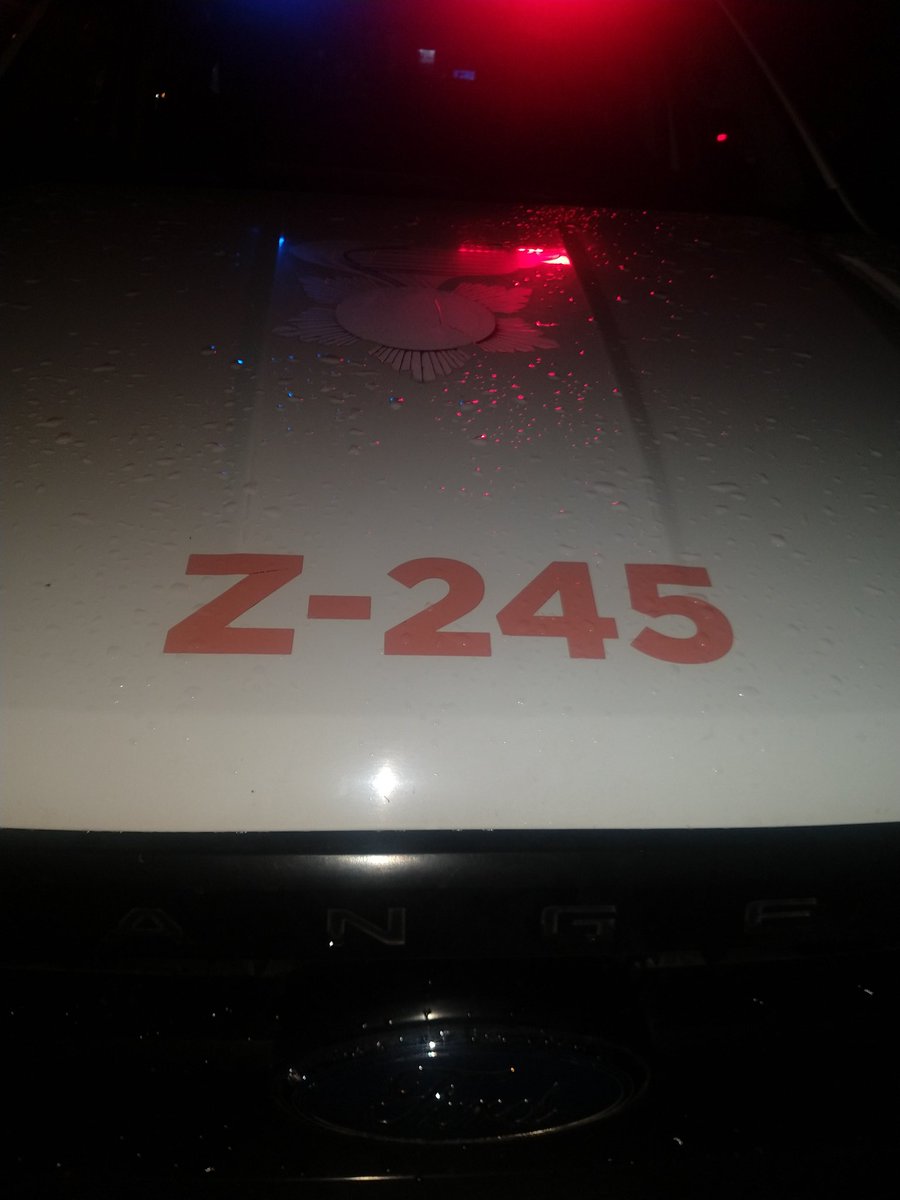marckqalex's tweet photo. @Trafico_ZMG @NotisistemaJal @GobiernoJalisco conductor de la     @FiscaliaJal  en estado de ebriedad y armado provoca choque donde pierde la vida la sra Patricia Vargas , elementos de la fiscalía retiran la placas encubriendo al responsable, necesitamos justicia @EnriqueAlfaroR https://t.co/Nh18zE6GFe