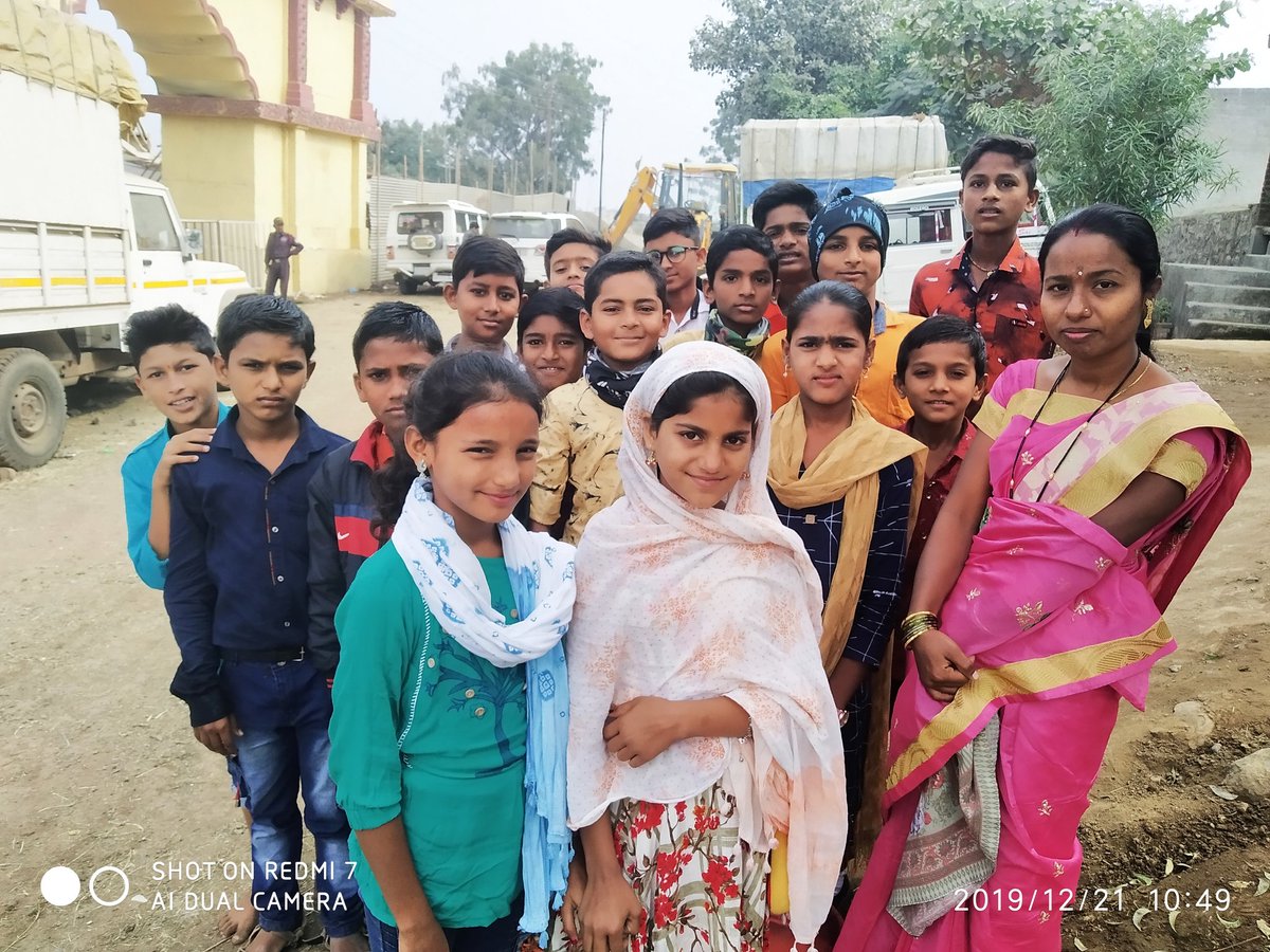 Bhushankhande1's tweet photo. just visiting some religious , natural , awesome place with my favourite students of my #dyanjyoti_class all students enjoyed seeing horse riding under favourable condition through #picnic movement #चेतक_फेस्टिवल #religeous #discipline https://t.co/BCsSI30OLl