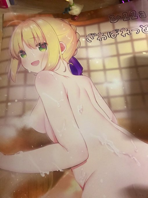 見て〜!コミケで飾るポスター届いた!!写真じゃ分かり辛いけどすっごい綺麗に印刷してもらえた🌼✨

ご入用の方は当日13時以降に来てくださればプレゼントします
(っ'-')╮ =͟͟͞͞🎁 