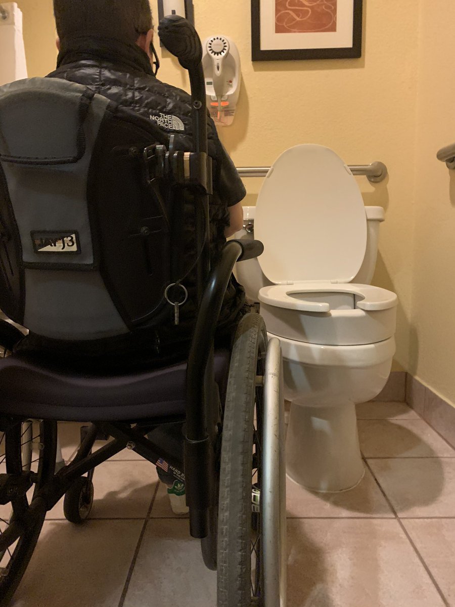 ECShannon76's tweet photo. Not #accessible at all. @ComfortSuites https://t.co/Di9Ua86QaO