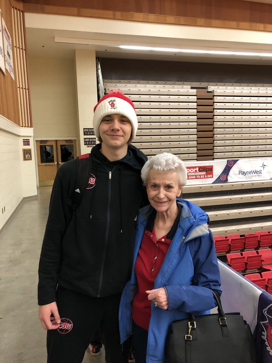 waterskikemp's tweet photo. Had a great time in Oregon.  Got to spend a couple of days with Aunt Verna and watch a couple of Johnnie victories https://t.co/TFASW58PKl