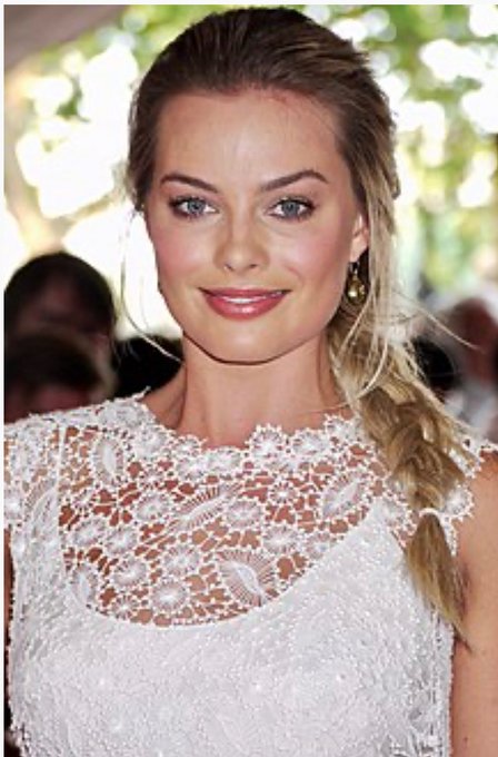 Can I please have #MargotRobbie &amp; #JaimePressly in a movie together?! https://t.co/tP61mmT85H<a href="/tag/margotrobbie"class="tags">#MargotRobbie</a><a href="/tag/jaimepressly"class="tags">#JaimePressly</a>