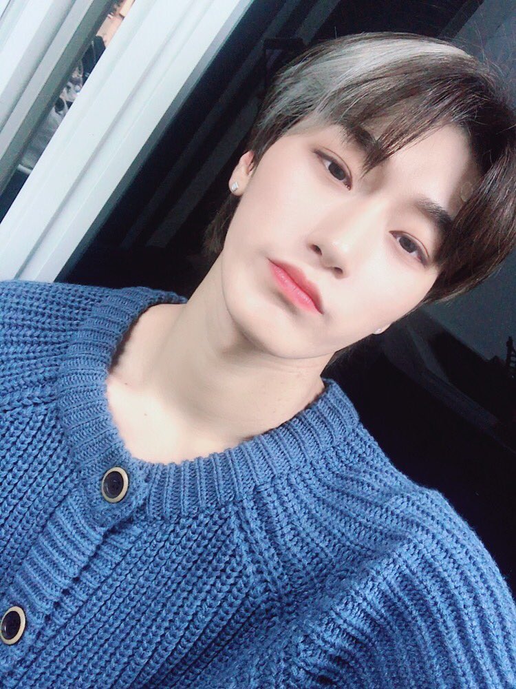 ATEEZofficial's tweet photo. [#산] 그냥 보고싶고
그냥 좋아서❤️
#ATEEZ #에이티즈 https://t.co/Mgq9z7oSat