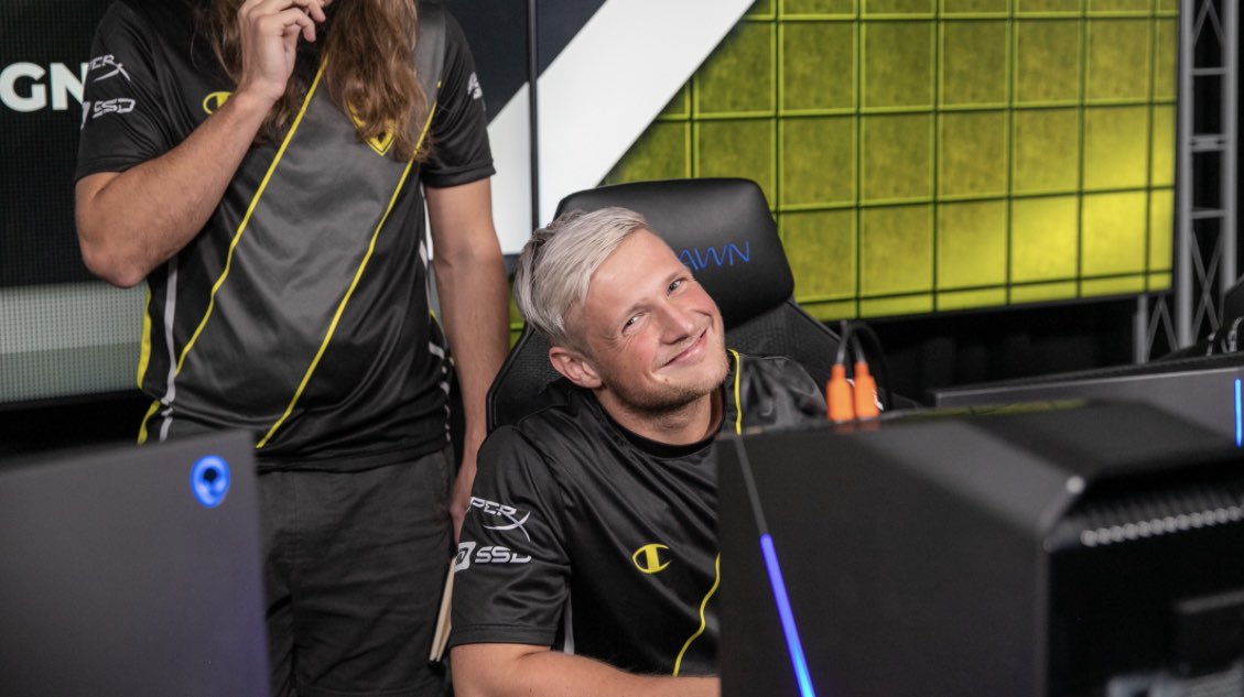 It is time to announce it. I have decided not to play in season 7 spl, therefore leaving my baby <a href="/Qvofred/">QvoFred</a> to himself. It was a tough decision because i did not wanna leave him after 7 years trough thick and thin. But i had to think about what i wanted.