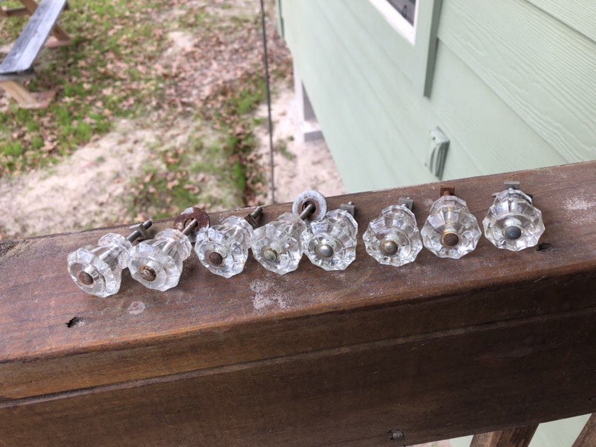 haifa_girl's tweet image. Excited to share this item from my #etsy shop: Set of 8 Vintage Round Glass Drawer or Cabinet Pulls /Knobs Medium Size 1 Inch Round Includes Hardware #vintagecabinetknobs etsy.me/2EFwuKG