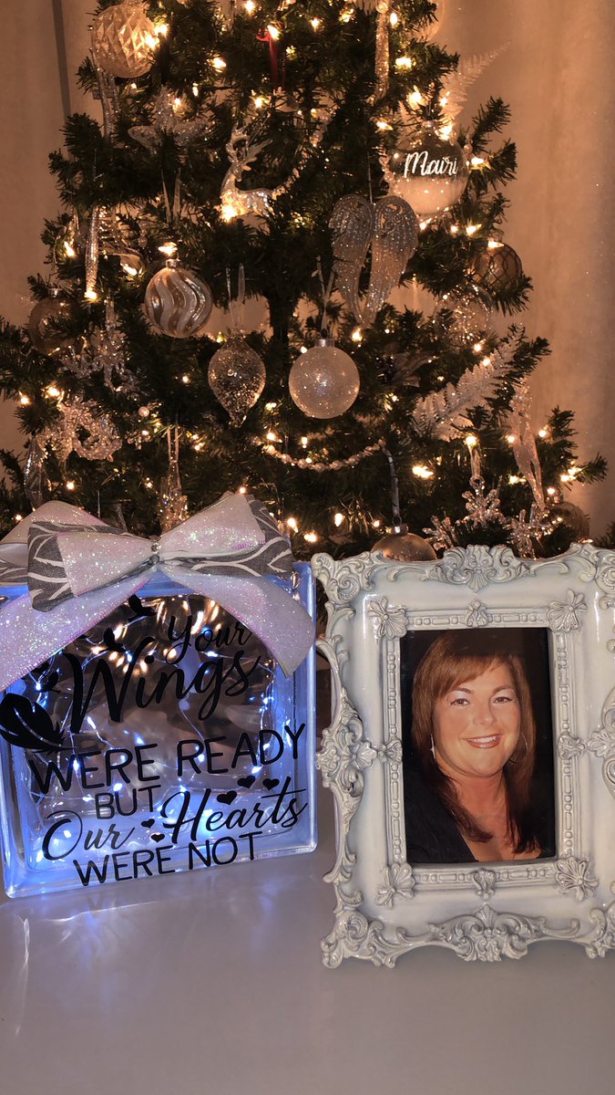 ZiZiS4's tweet photo. No words tonight...Just memories 
5 years...
My forever ♾ angel 🕯
#BondedForEternity #MissingYou #LovingYou #ThinkingOfYou #1Life1LoveForever3 
Mairi •21-12-2014 10:53PM• 
#LoveAndLight 💖 https://t.co/I20USYwYd2