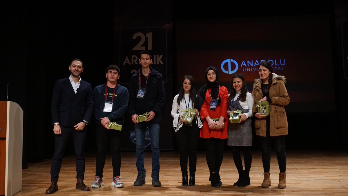 marketinganadol's tweet photo. Yves Rocher Pazarlama Direktörü Doruk Cenkci tarafından düzenlenen çekilişte hediye kazanan arkadaşlarımızı tebrik ederiz. 🐯 #SAM19 https://t.co/E0ktmvB4Us