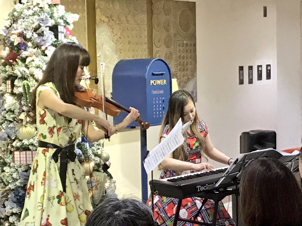 ayako_tango's tweet photo. 続
🎶22日(日)ありことあやこ@ルミネ荻窪
たくさんの方に耳を傾けていただきました🎻🎹ありがとうございました!
これからもオトコトと、バイオリン石井有子とピアノ丸野綾子をよろしくお願いいたします🎀
#ルミネ #オトコト #アルゼンチンタンゴ https://t.co/i197i23CWH