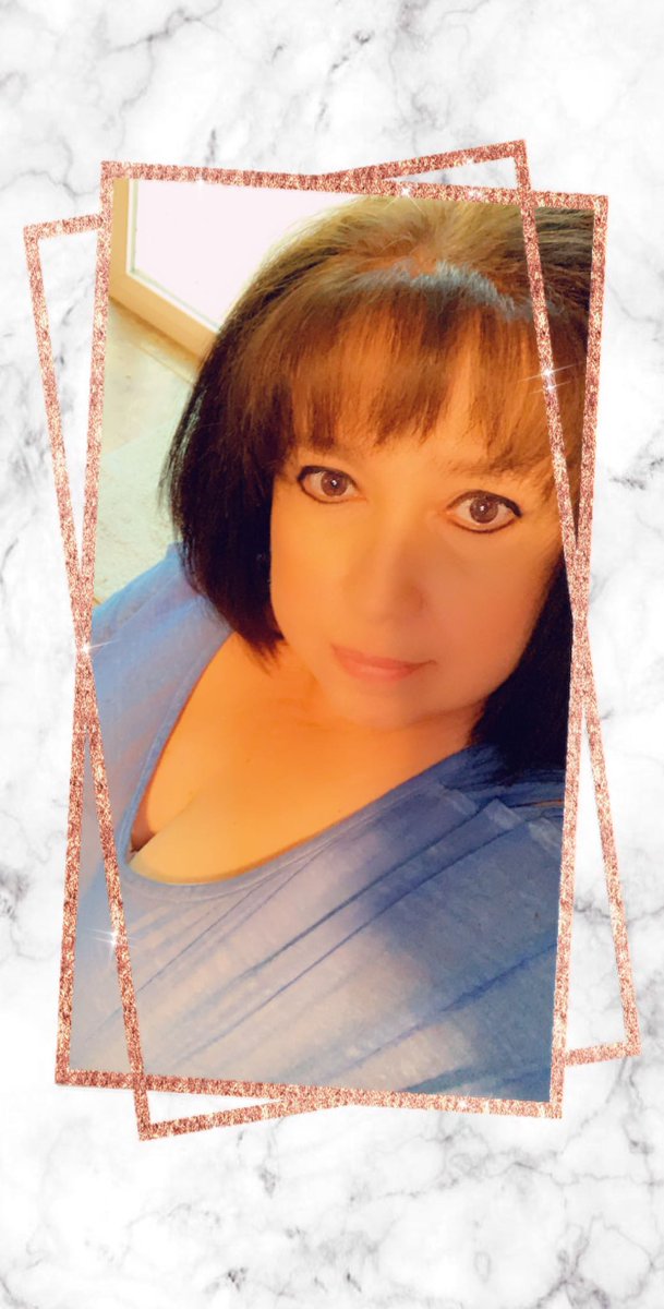 mesandi1969's tweet photo. #Snapchat #selfie #momface https://t.co/fCYb83raUJ