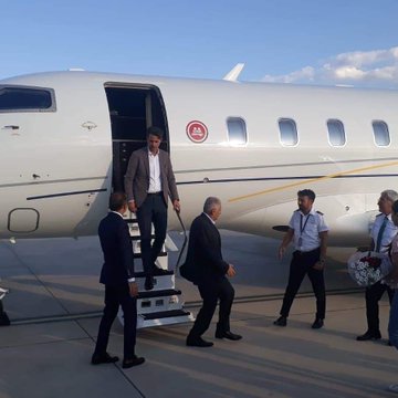 View image on Twitter