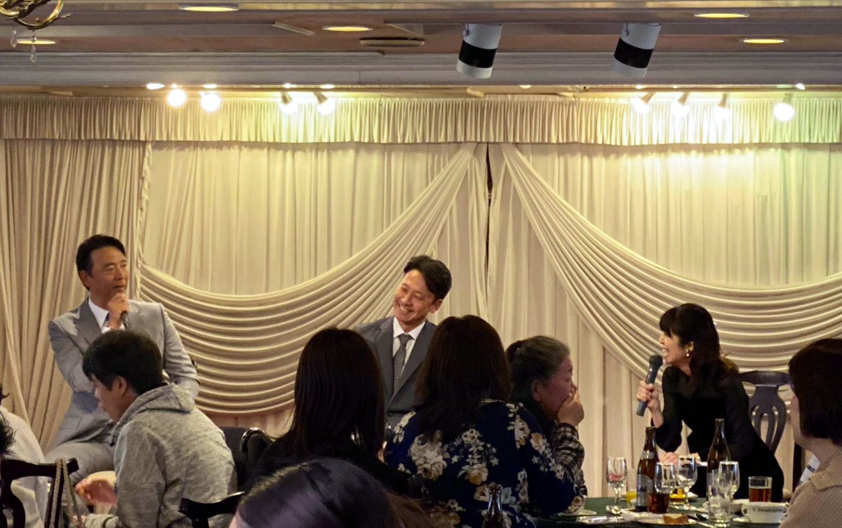 tomoe_shinbo's tweet photo. 今日は #高速スライダー号 のトークイベントMCをさせて頂きました🎤🛳たくさん盛り上げて下さる温かいお客様と共に、伊藤さんと二岡さんの貴重なお話が伺えて、たくさん笑って、とてもとても楽しい時間でした！皆さん本当にありがとうございました😆
#伊藤智仁 さん #二岡智宏 さん #ともの会 https://t.co/HxNtWYQbKr
