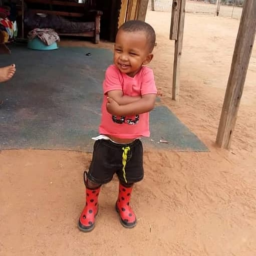 FamilyMatongo's tweet photo. I am just here waiting for 18:00 @oneafrica_tv  Love Peace &amp; Matongoness https://t.co/JqC9B2HAPP
