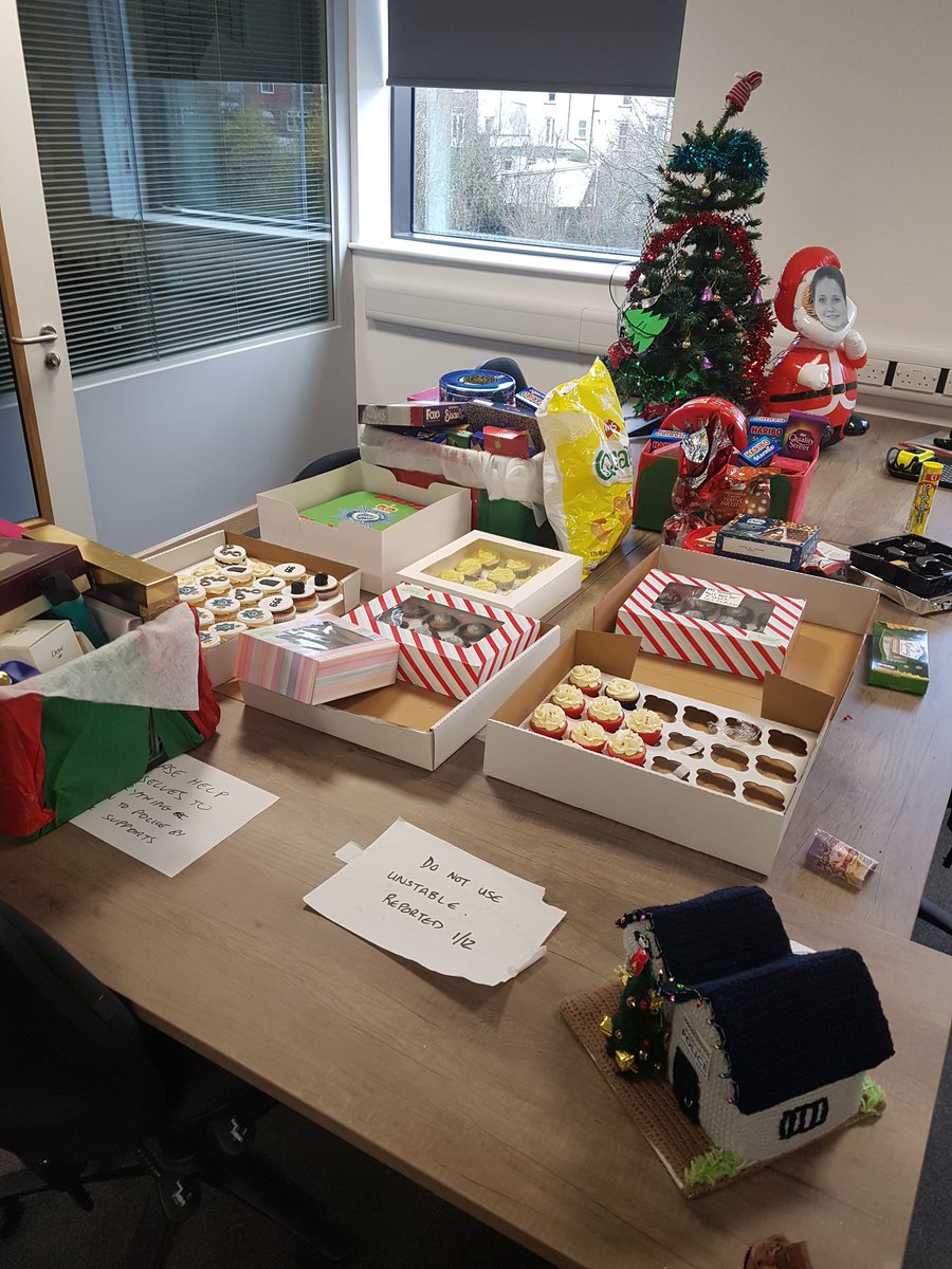 JasonTempleman1's tweet photo. Thank you for the great food and surprise from the local community #greatcommunitysupport https://t.co/Iv9SQxRl4Y