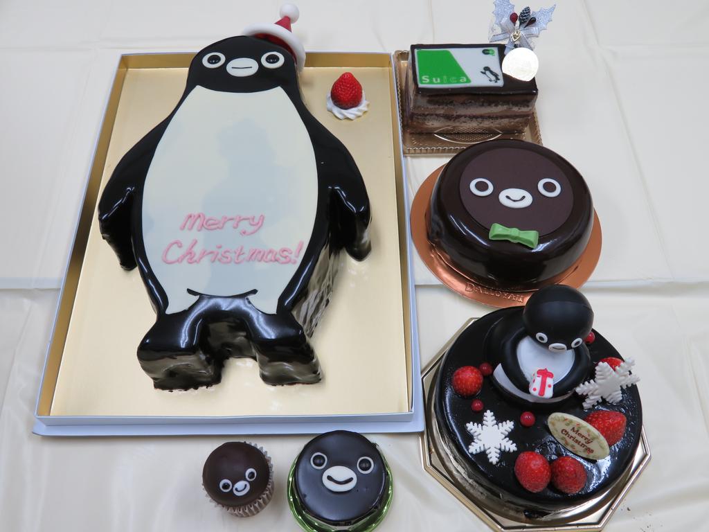 きびたろう Auf Twitter Suicaのペンギン ケーキを愛でる会 ホテルメトロポリタンと東京駅グランスタのクリスマスケーキ どれも甘くてすぐにお腹いっぱいになりました 参加されたペンギンファンの皆さん 面白い話をたくさん聞かせていただきありがとうございました
