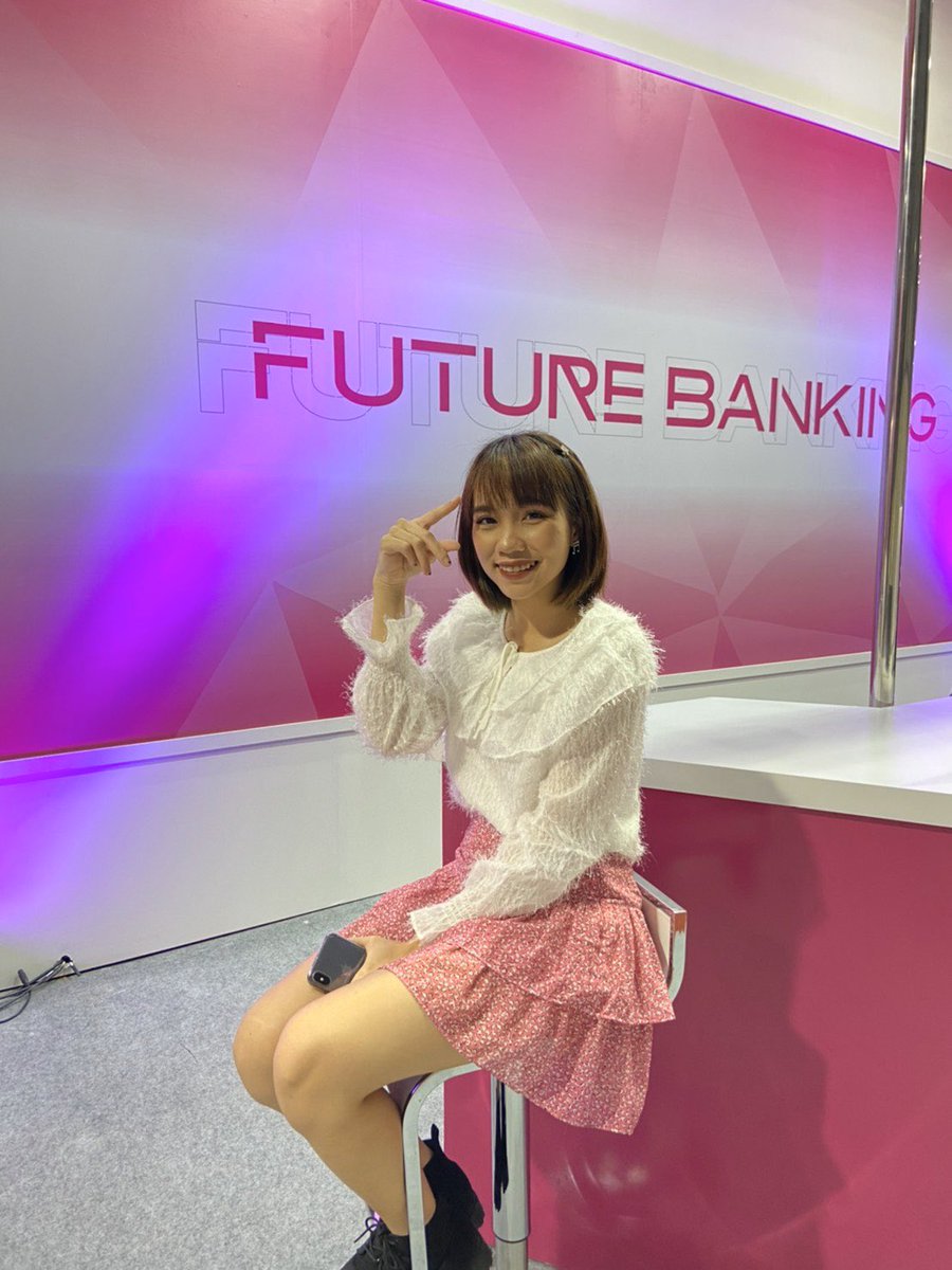 fever_thailand's tweet photo. 💗มาเจอกับบอส ได้ในงาน Commart Work 2019 เวลา 16.30 น. ที่บูธ B11 BITEC Bangna Hall EH 98-99 💗

#BossFever #CommartWork2019 #FEVERTH https://t.co/b5mvT5tBlI